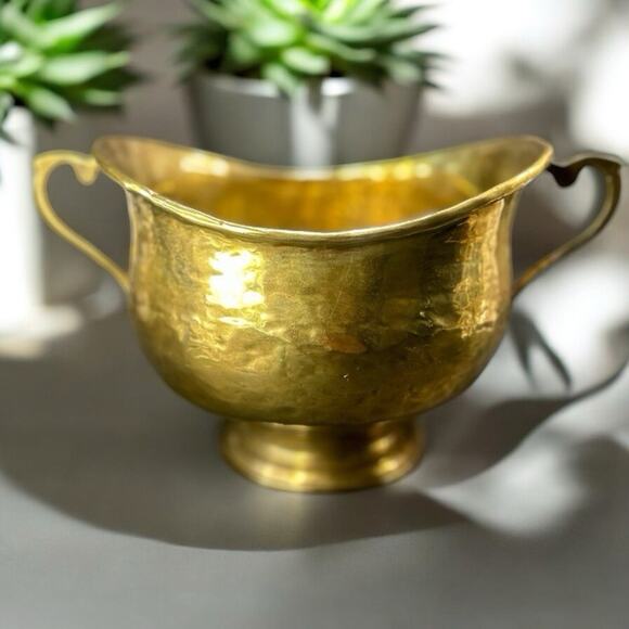 Vintage Oval Brass Footed Cache Pot Planter, Hammered, Double Handles 10x6x5 - Picture 1 of 7
